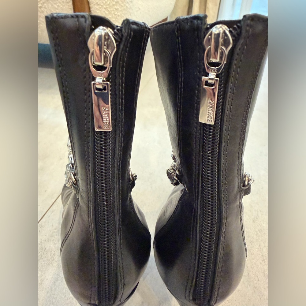 Schutz Black Leather Crystal Chain Ankle Boots Size 9.5 - Picture 7 of 9
